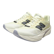 New Balance Mens FuelCell Rebel v5 - Pistachio Butter/Digital Mist - Speed