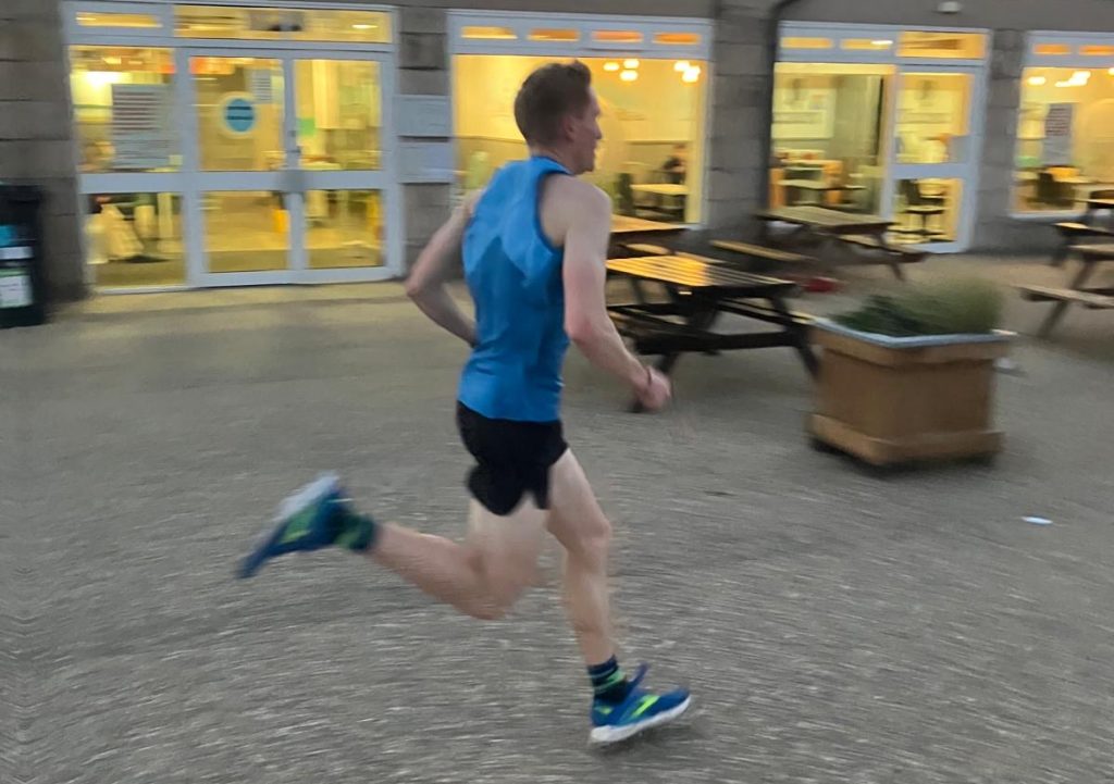 The fourth race in the Weston Prom Run Series saw a very strong turnout and wins from Jamie Williamson and Chelsea Baker.