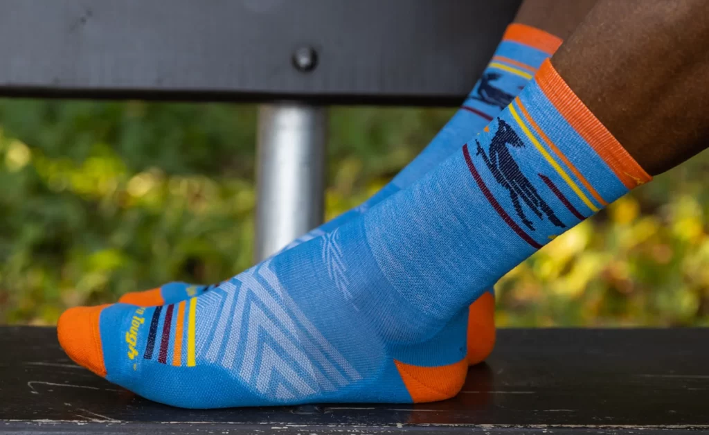 The best running socks have zero play between the feet, socks and shoes. Look for socks that fit your feet and meet your needs.