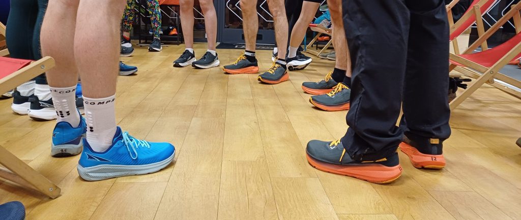 There were two shoes on offer for us to test on Wednesday evening: the FWD VIA and the Experience Flow.