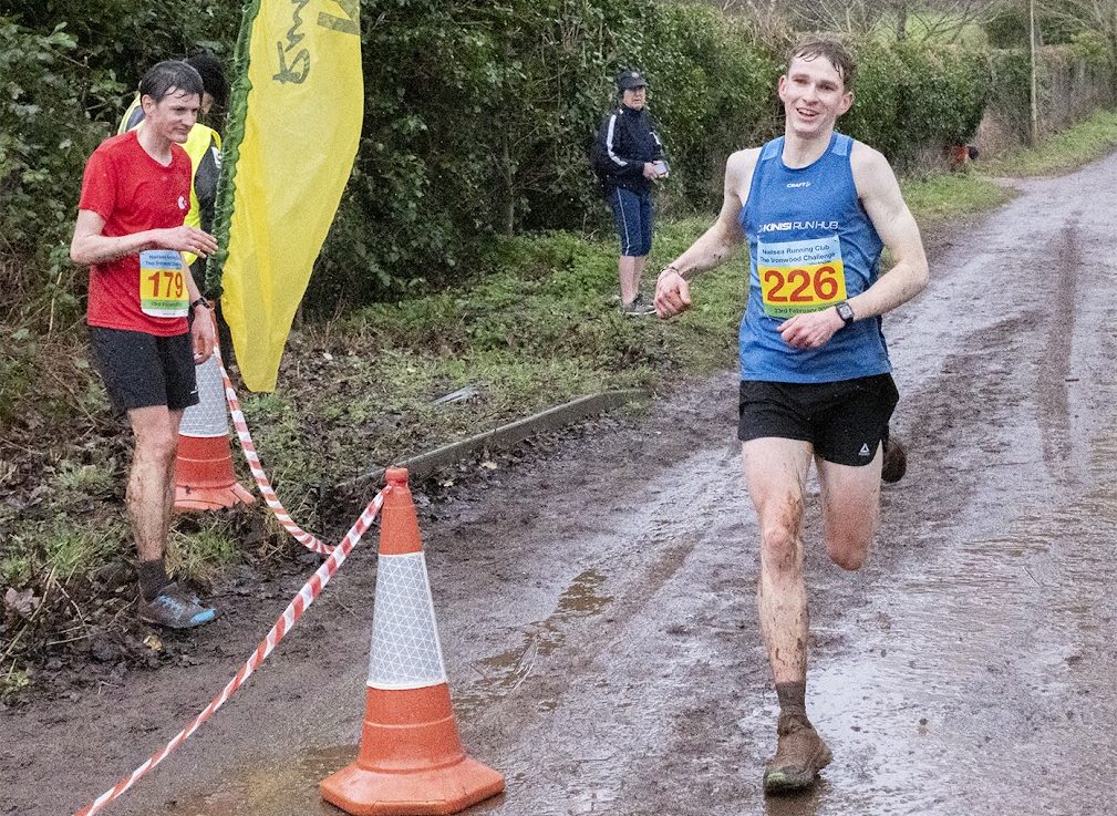 Joe Mercer (Horwich RMI Harriers) won the Ironwood Challenge in 35:56 and I followed him home in second in 36:33 with Iain Large (Westbury Harriers) third in 38:28. Julie Emmerson (Coventry Godiva Harriers) won the women's race in 42:10 followed by Robyn Ellis (Westbury Harriers) in 48:55 in second and Laura Meech (Clevedon AC) third in 48:57.