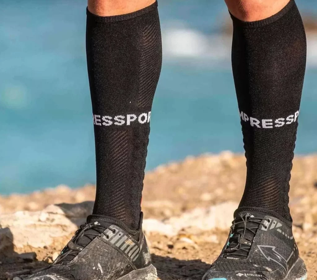 Compression reduces muscle displacement, soft tissue vibrations and muscle activation associated with running impact forces. It can help prevent injuries by providing support and stability which also maintains overall well-being during training and racing.