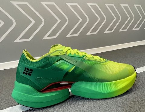The BowTech follows the same movement as the longitudinal arch of a healthy foot when running/walking. It absorbs energy when the foot lifts off the ground like a spring which provides a noticeable extra forward kick.