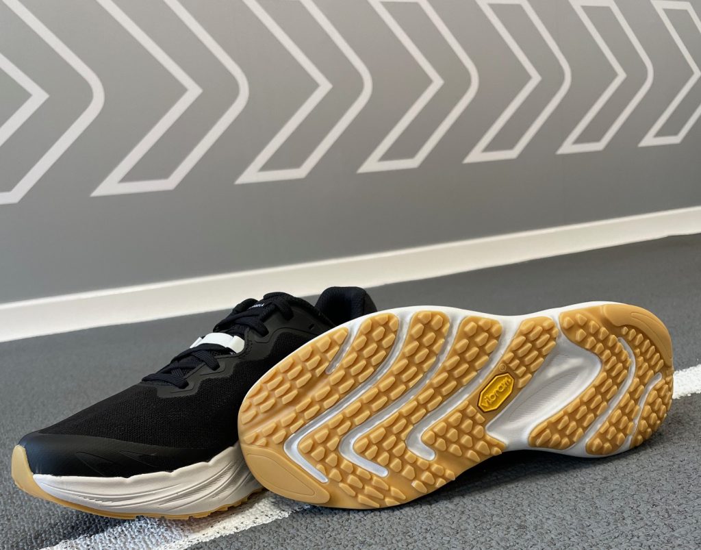 Step into the ProMorph and experience a special combination of comfort and grip allowing you to run free on whatever route the day calls for!