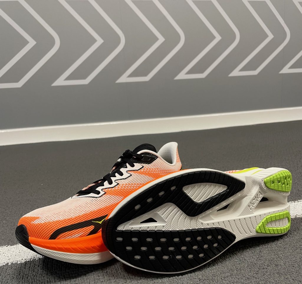 The Hoka Mach X 3 utilises a firmer midsole material and speed-centric MetaRocker™ to efficiently roll you through the gait cycle and provide an efficient toe-off.