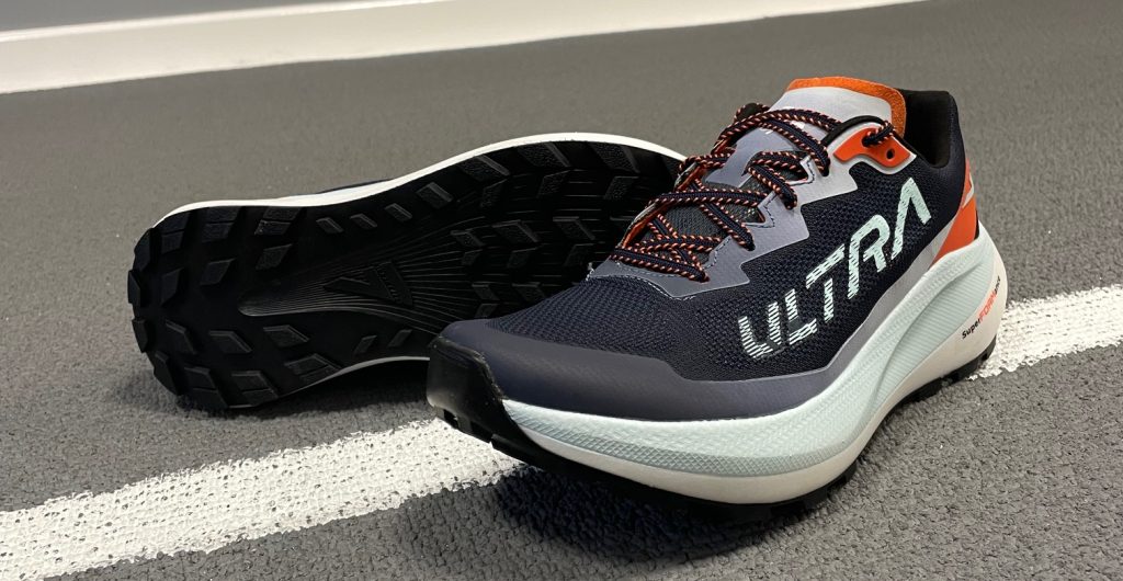 the Ultra 3 is designed to keep you moving comfortably hour after hour. Featuring VJ’s nitrogen-infused SuperFOAMance™ midsole, it delivers plush cushioning with a springy, responsive feel that lasts.
