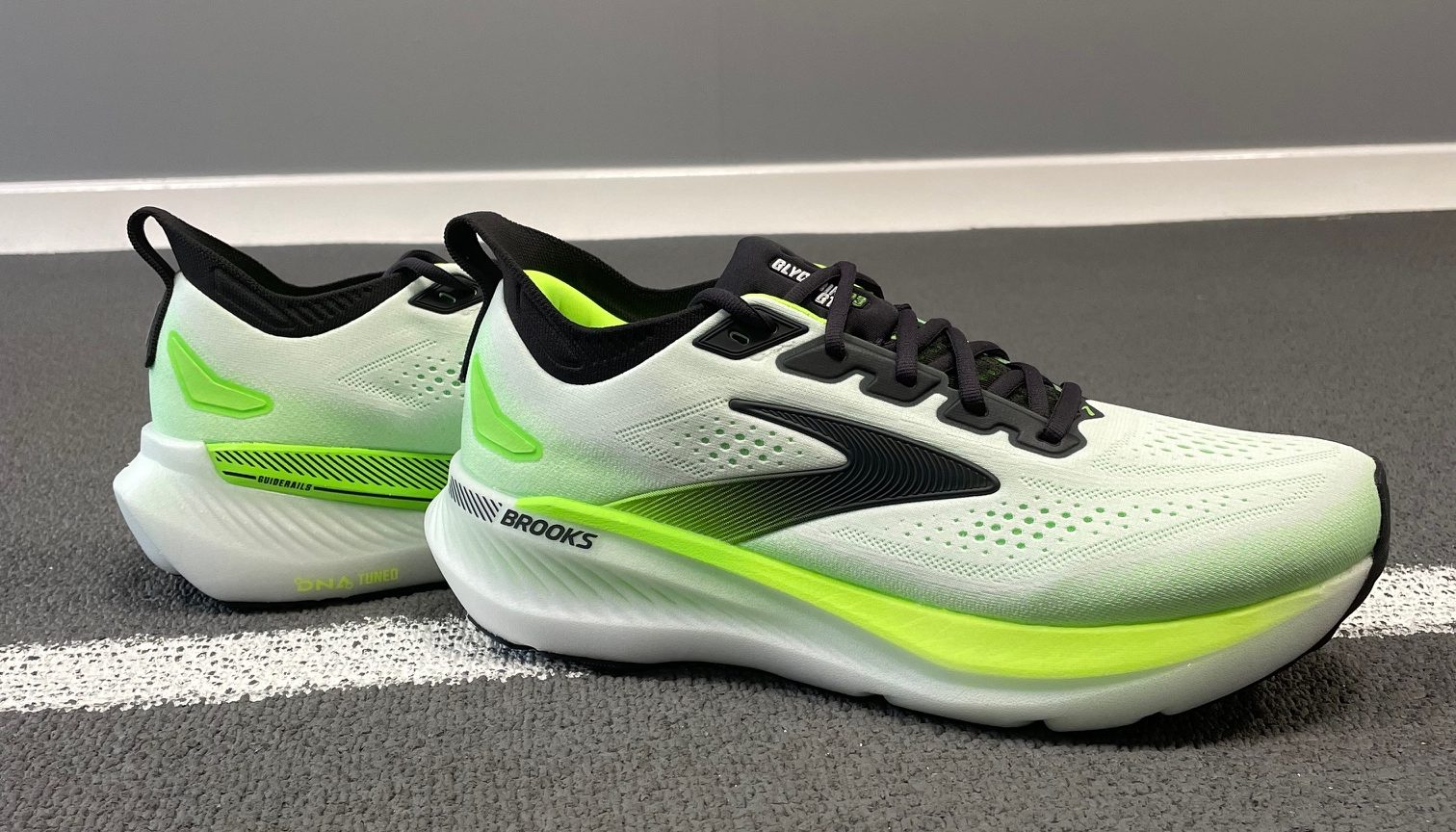 At Kinisi Run Hub, we’re thrilled to introduce the latest version of Brooks’ premium stability-cushioned everyday trainer - the Brooks Glycerin GTS 23.