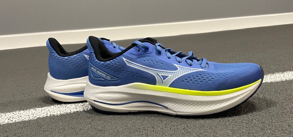 The Mizuno Wave Inspire 22 offers a refined ride that blends cushioning, structure and Mizuno’s distinctive Wave technology to support runners mile after mile.