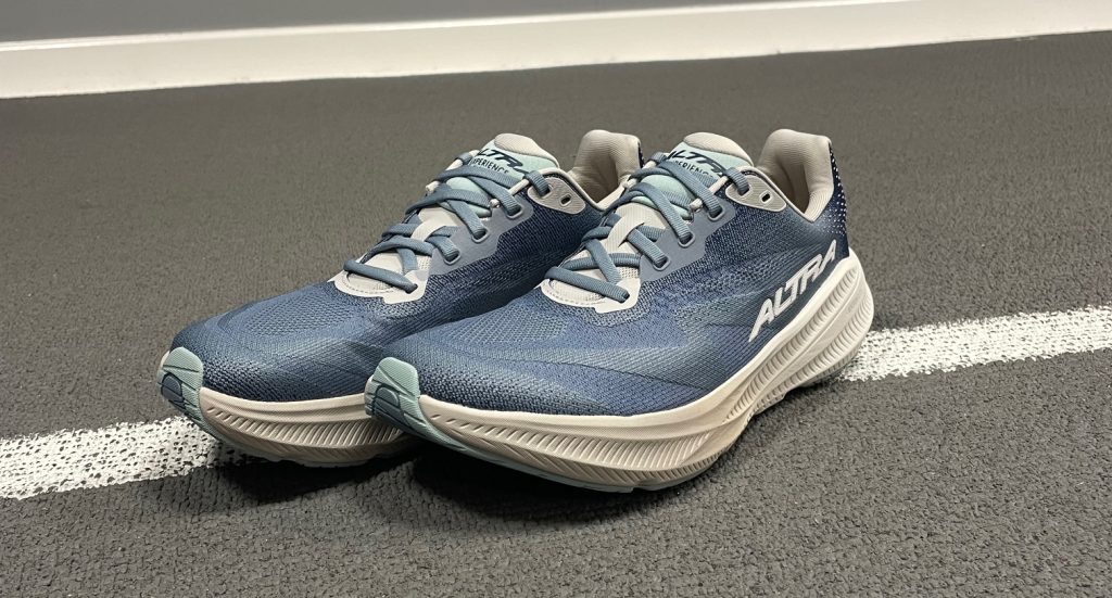 Blending Altra’s signature roomy fit with a more guided, forward-rolling feel, the Experience Flow 3 is an excellent option for runners looking for a lightweight daily trainer that feels effortless over any distance.